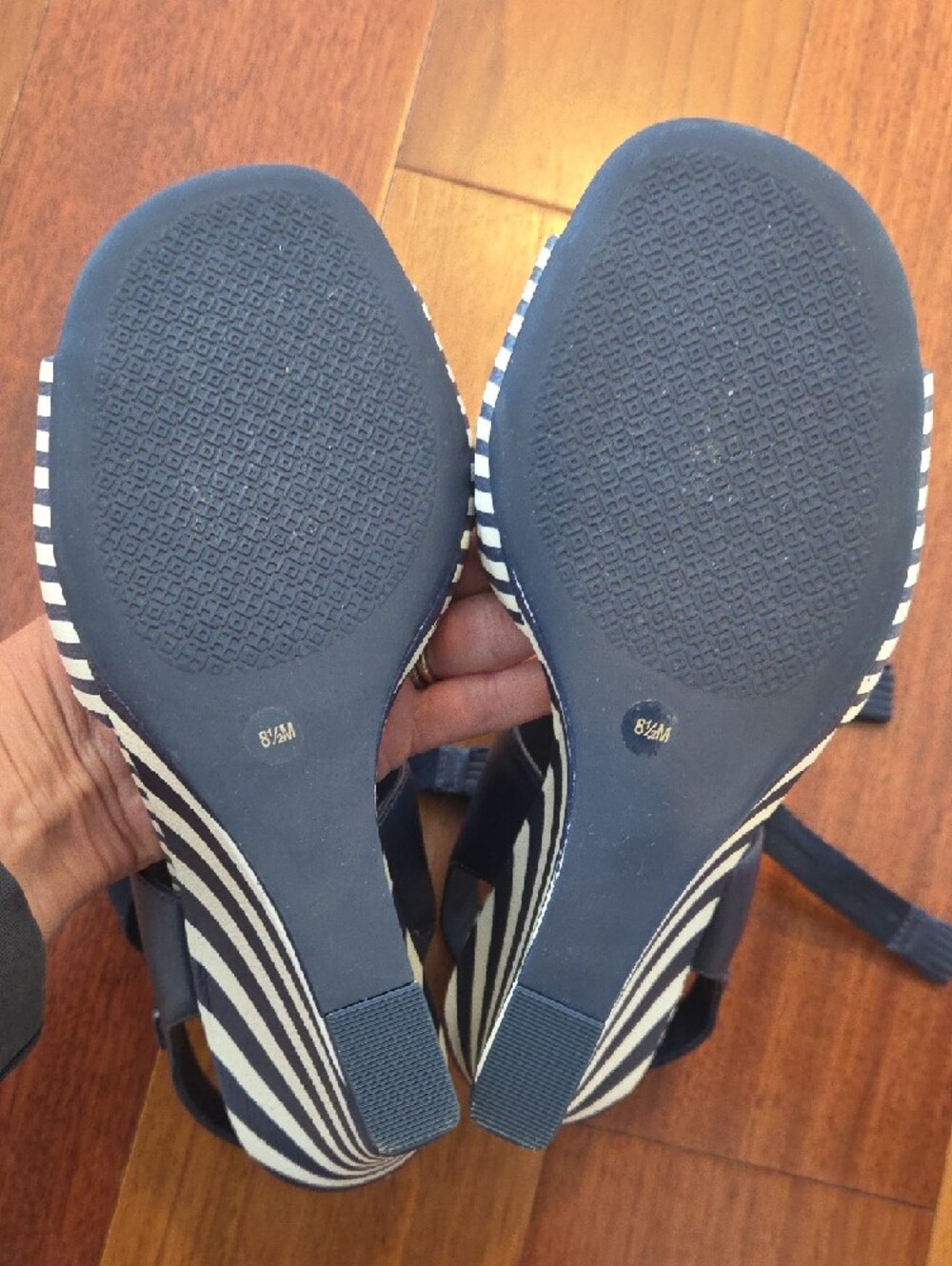 Tory Burch Maritime Wedges Size 8.5 Navy Striped Wedge Sandals NWOT - Picture 7 of 9